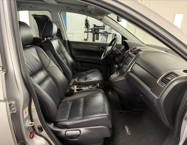 Honda CR-V 10