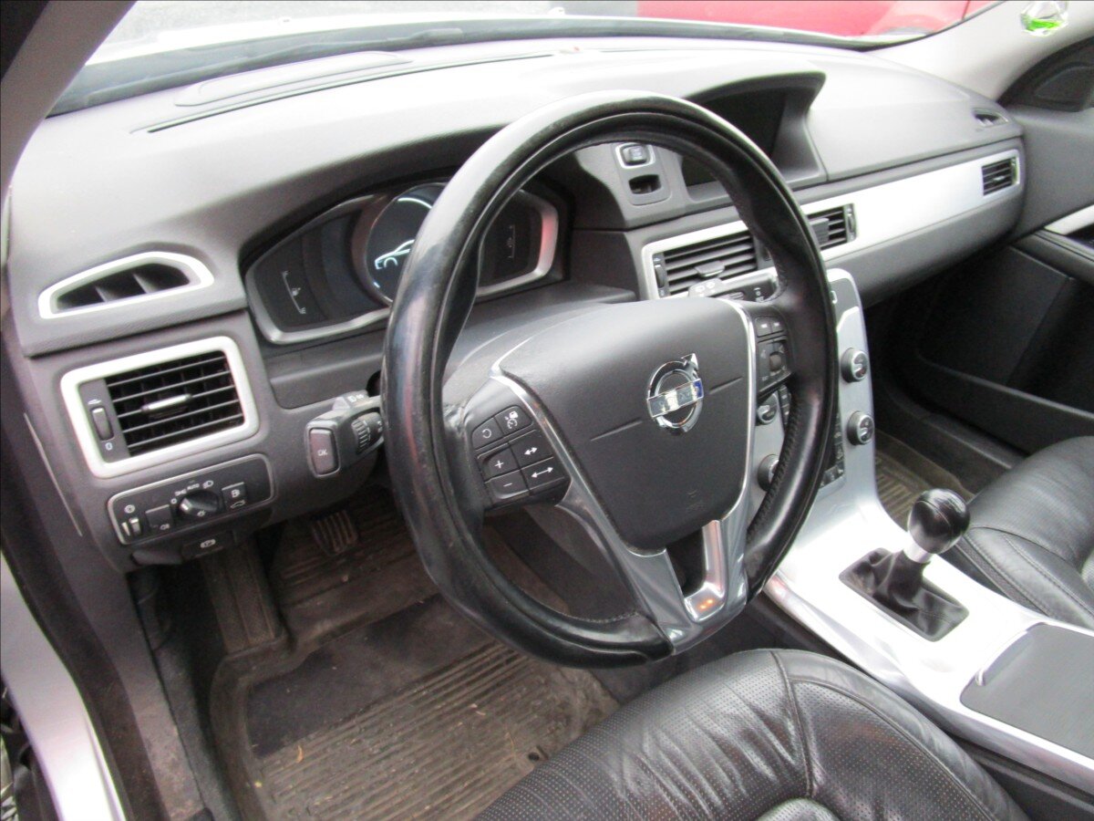 Volvo XC70 Kombi 2,4 l 158 kw