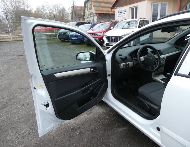 Opel Astra Kombi 1,7 l 74 kw
