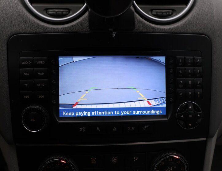 Mercedes-Benz Třídy M SUV / Terénní 3,2 l 165 kw