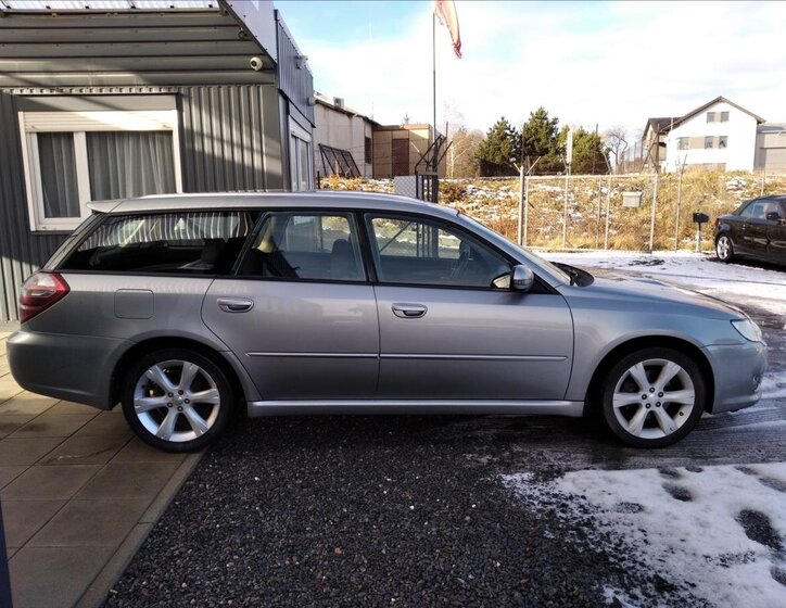 Subaru Legacy 13