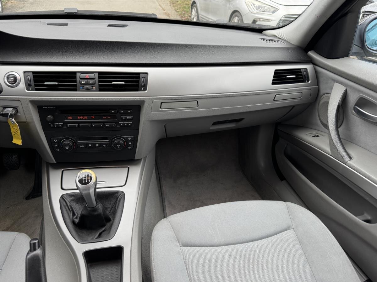 BMW Řada 3 Kombi 2,0 l 120 kw