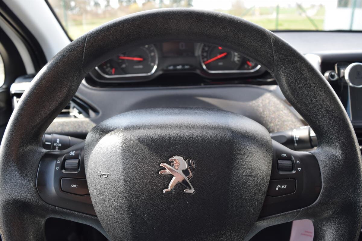 Peugeot 208 Hatchback 1,4 l 50 kw