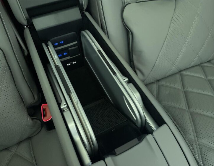 Mercedes-Benz Třídy S Ostatní 6,0 l 450 kw