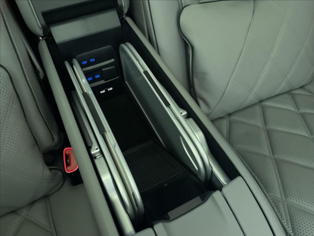 Mercedes-Benz Třídy S Ostatní 6,0 l 450 kw