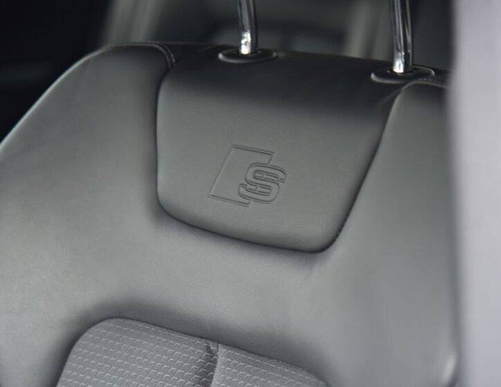 Audi e-tron SUV 0,0 300 kw