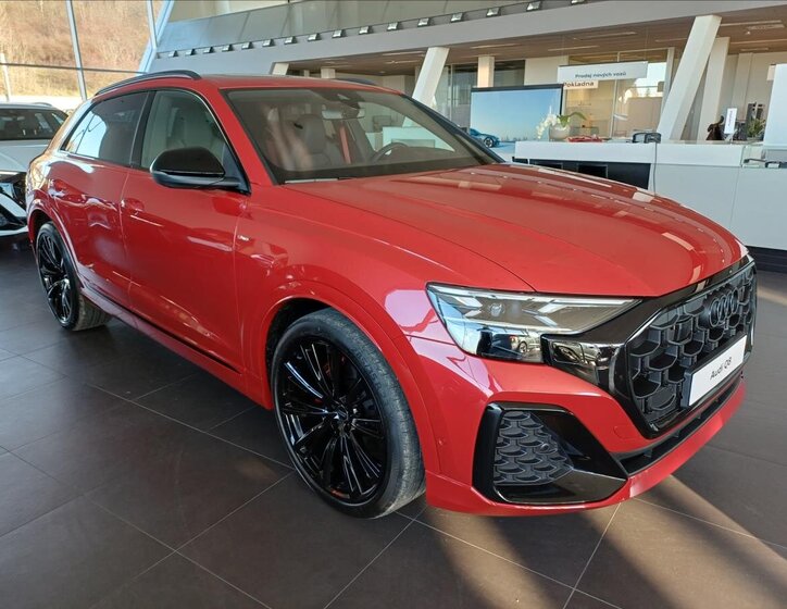 Audi Q8 SUV / Terénní 3,0 l 210 kw