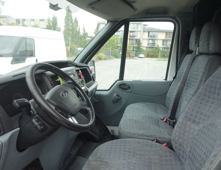 Ford Transit 23