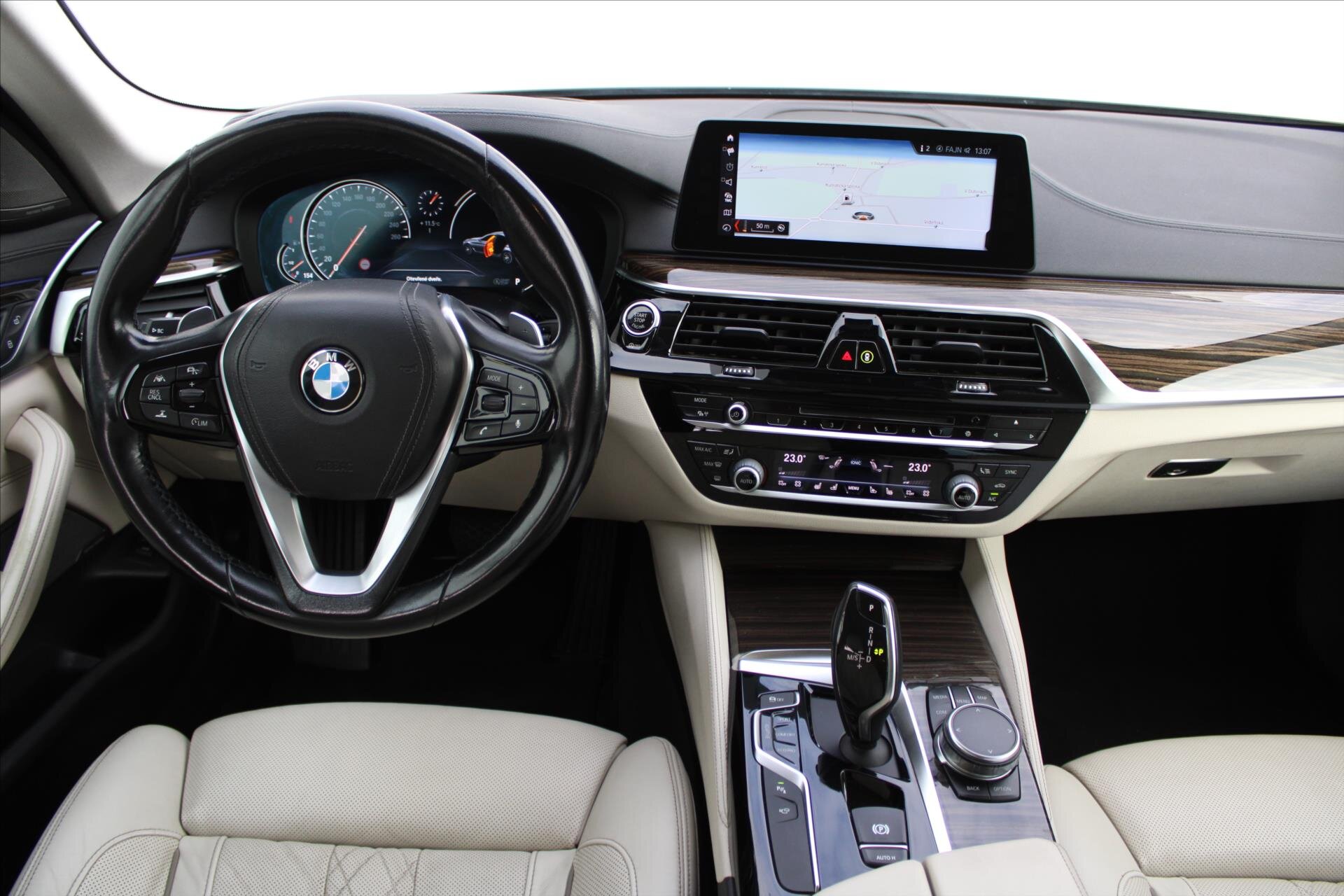 BMW Řada 5 Sedan 3,0 l 250 kw