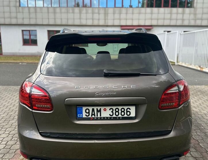 Porsche Cayenne 4
