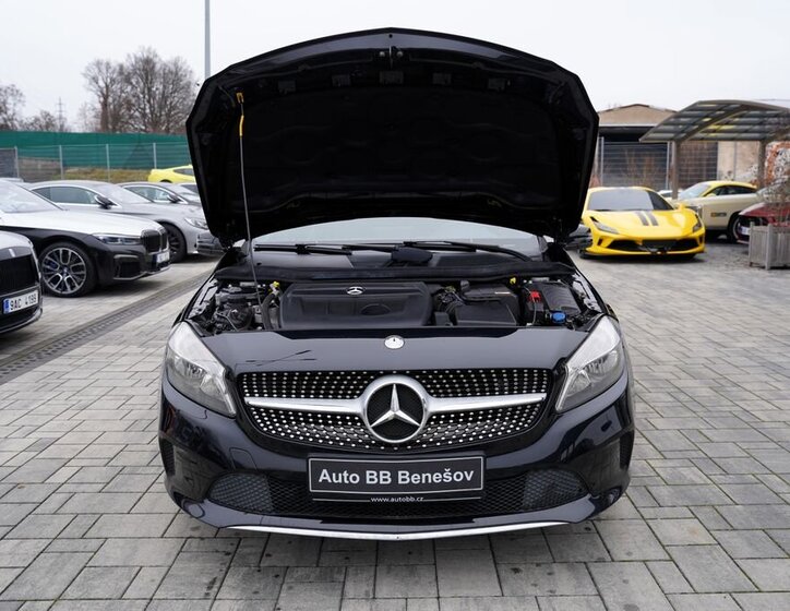 Mercedes-Benz Třídy A 9