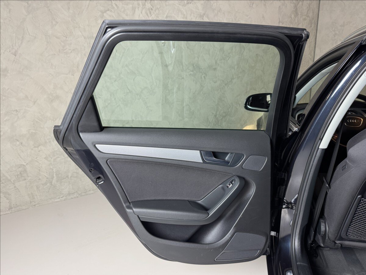 Audi A4 Kombi 2,0 l 110 kw