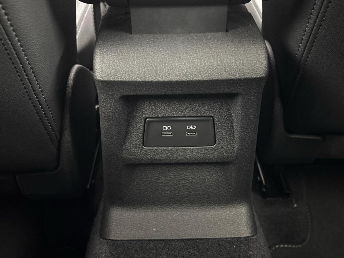 Audi Q2 SUV / Terénní 1,5 l 110 kw