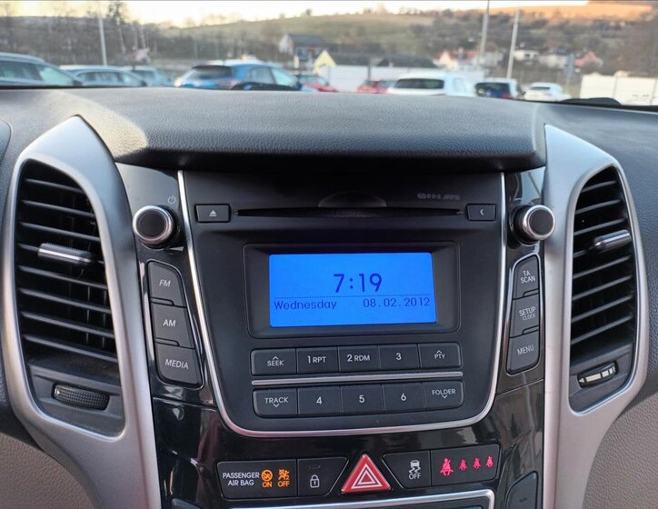 Hyundai i30 Hatchback 1,6 l 88 kw