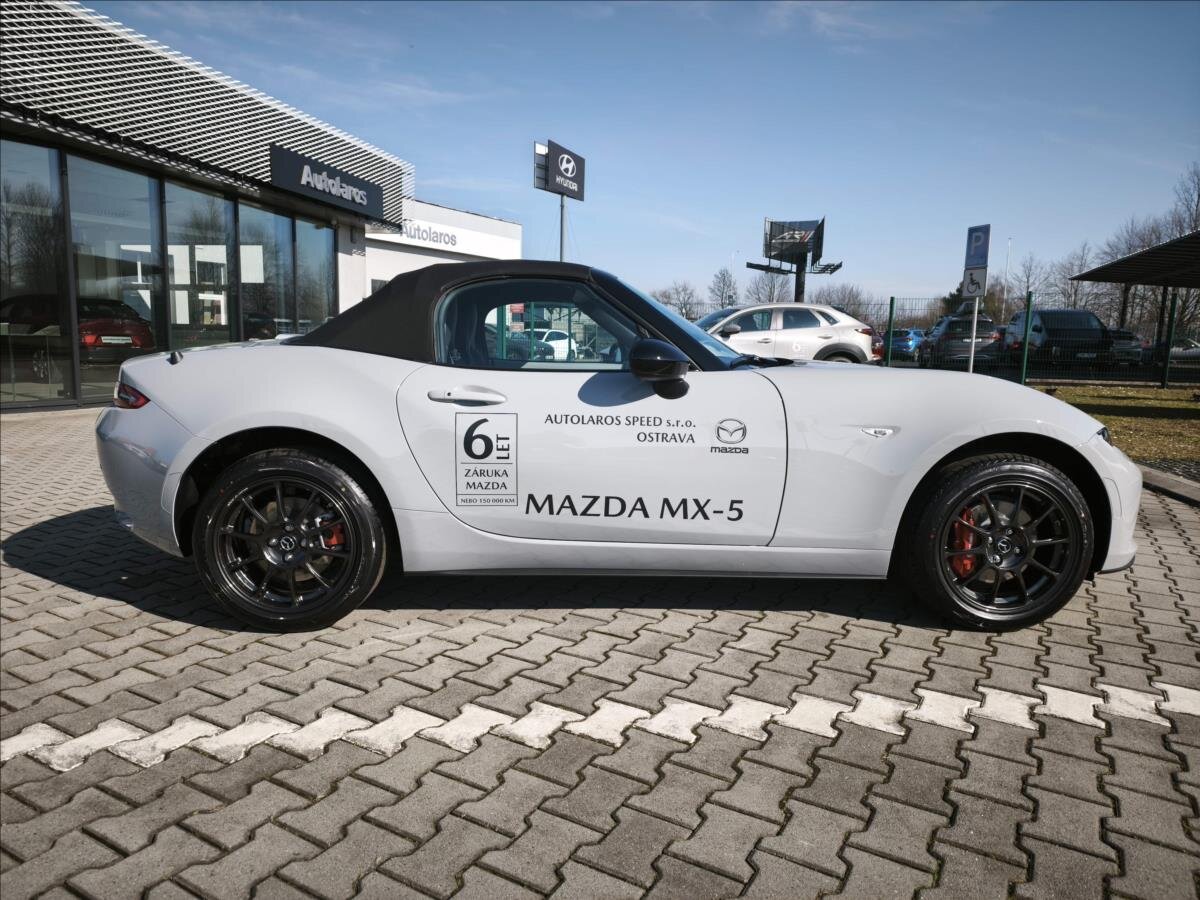 Mazda MX-5 Kabriolet 1,5 l 0