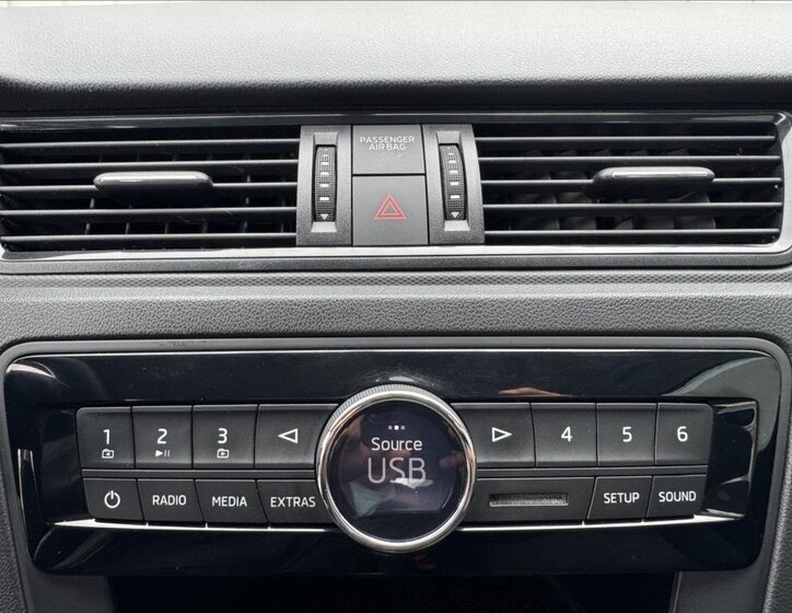 Škoda Rapid Hatchback 999,0 70 kw