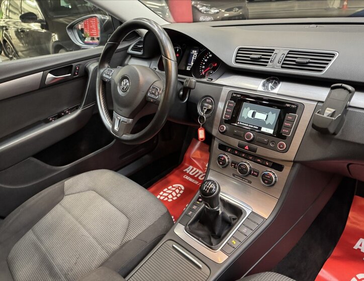 Volkswagen Passat Kombi 2,0 l 103 kw