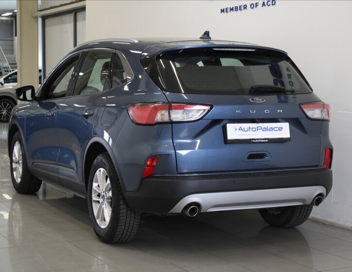 Ford Kuga SUV / Terénní 1,5 l 88 kw