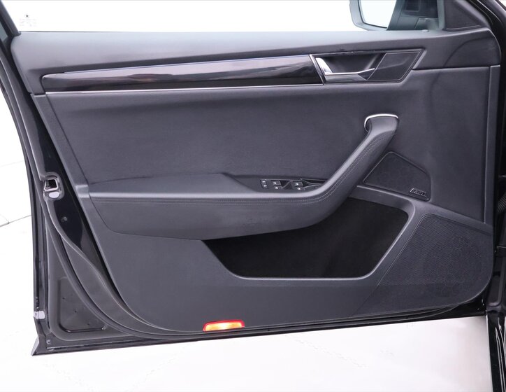 Škoda Superb Kombi 2,0 l 110 kw