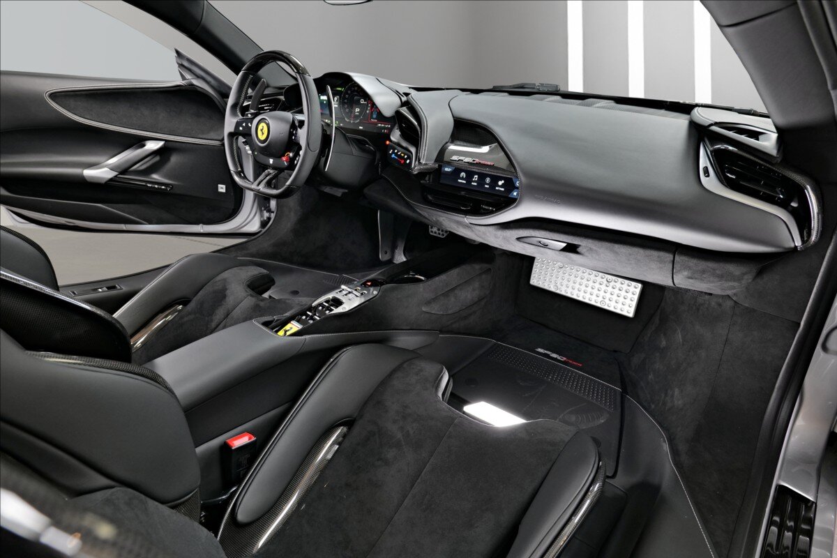 Ferrari SF90 Kabriolet 4,0 l 735 kw