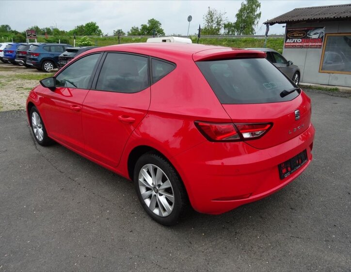 Seat Leon Hatchback 1,5 l 96 kw