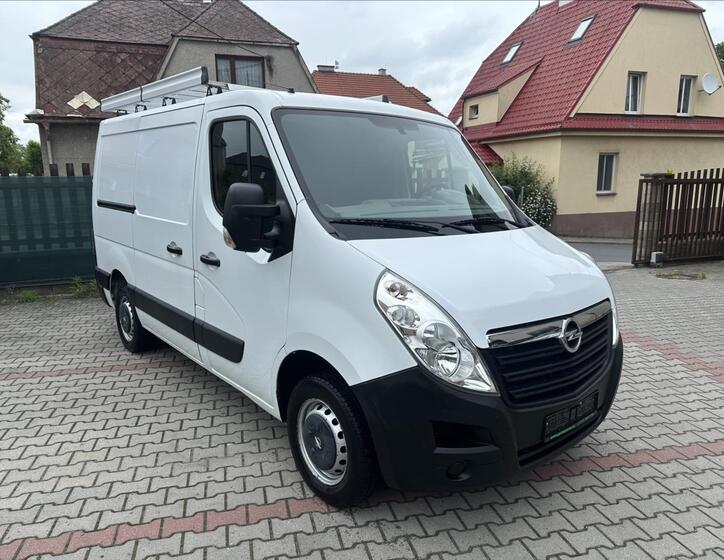 Opel Movano 1