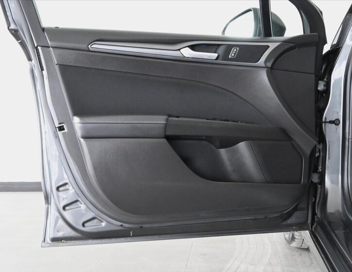 Ford Mondeo Kombi 2,0 l 140 kw