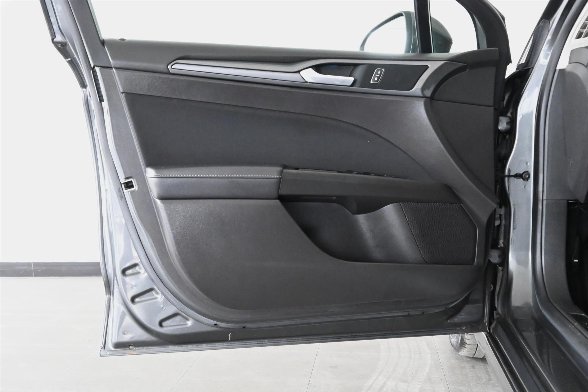 Ford Mondeo Kombi 2,0 l 140 kw