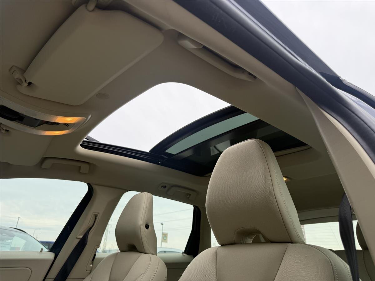 Volvo XC60 Kombi 2,4 l 129 kw