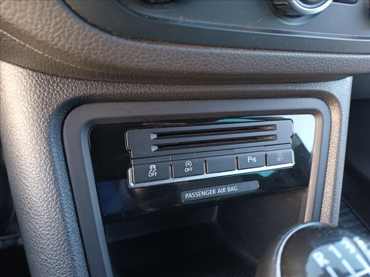 Volkswagen Sharan Kombi 2,0 l 103 kw