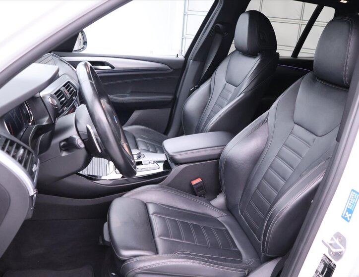 BMW X3 SUV 3,0 l 195 kw