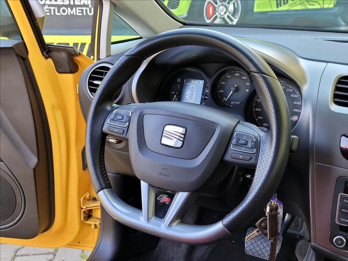 Seat Leon Hatchback 2,0 l 185 kw