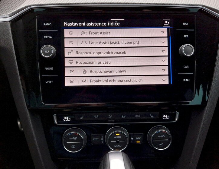 Volkswagen Passat Kombi 2,0 l 140 kw