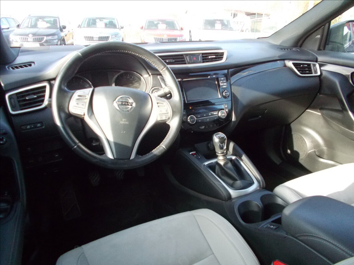 Nissan Qashqai SUV / Terénní 1,6 l 120 kw