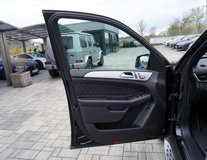 Mercedes-Benz GLE SUV / Terénní 3,0 l 190 kw