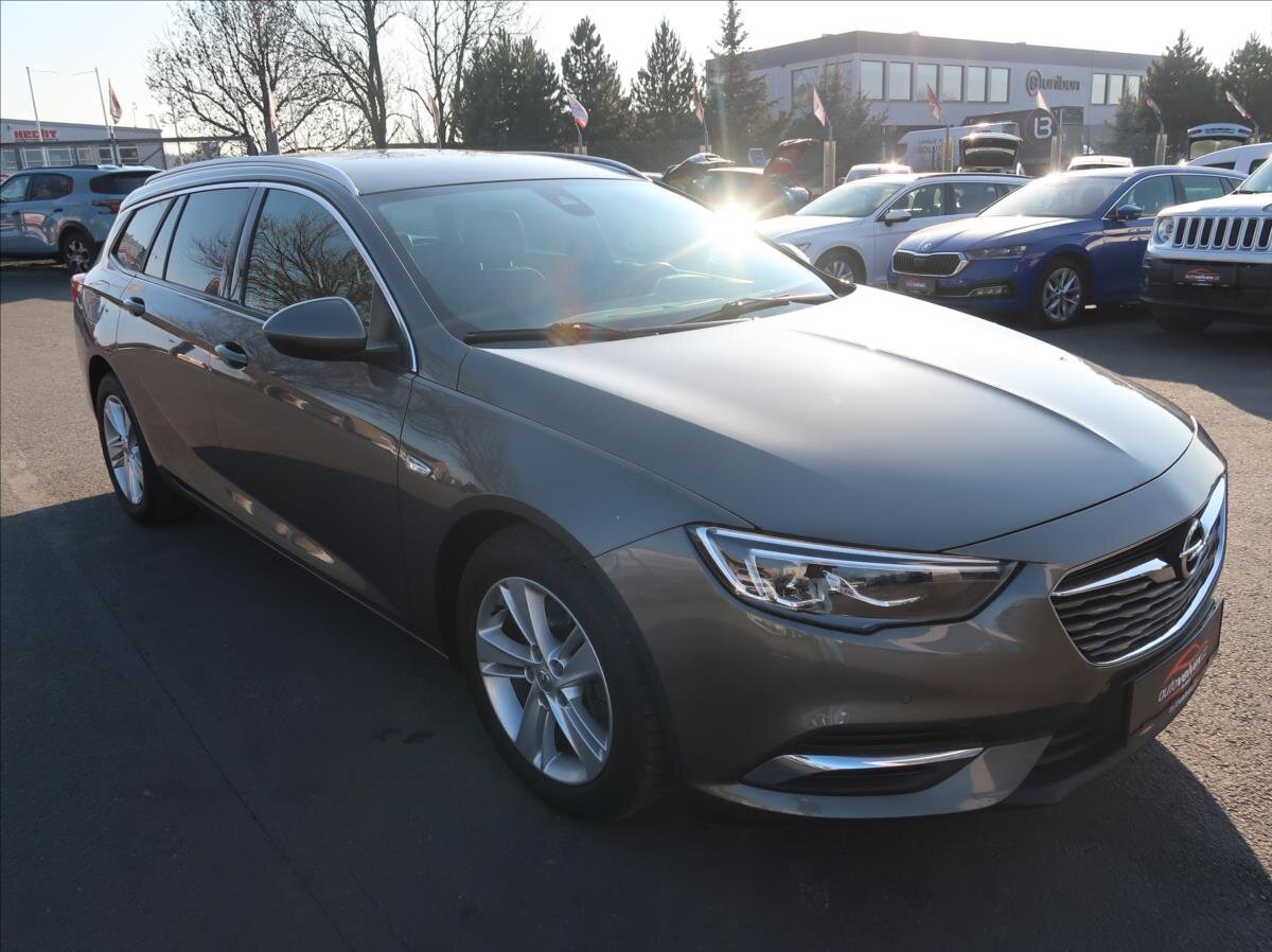 Opel Insignia Kombi 2,0 l 125 kw