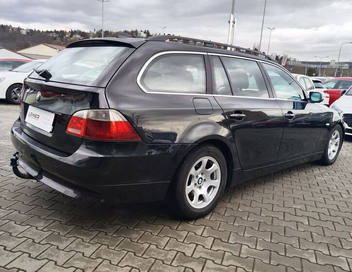 BMW Řada 5 Kombi 2,5 l 130 kw