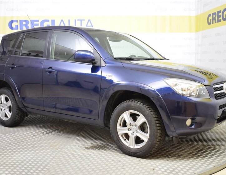 Toyota RAV4 SUV / Terénní 2,2 l 130 kw