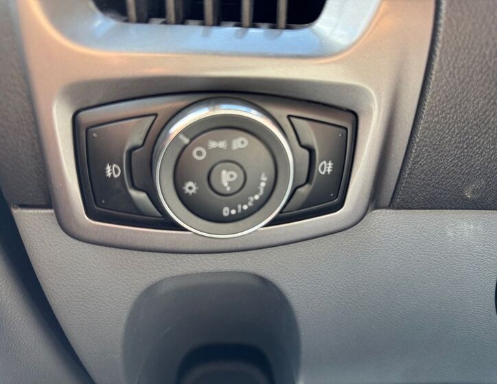 Ford Transit Custom 17