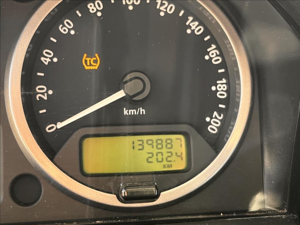 Land Rover Defender Ostatní 2,4 l 90 kw