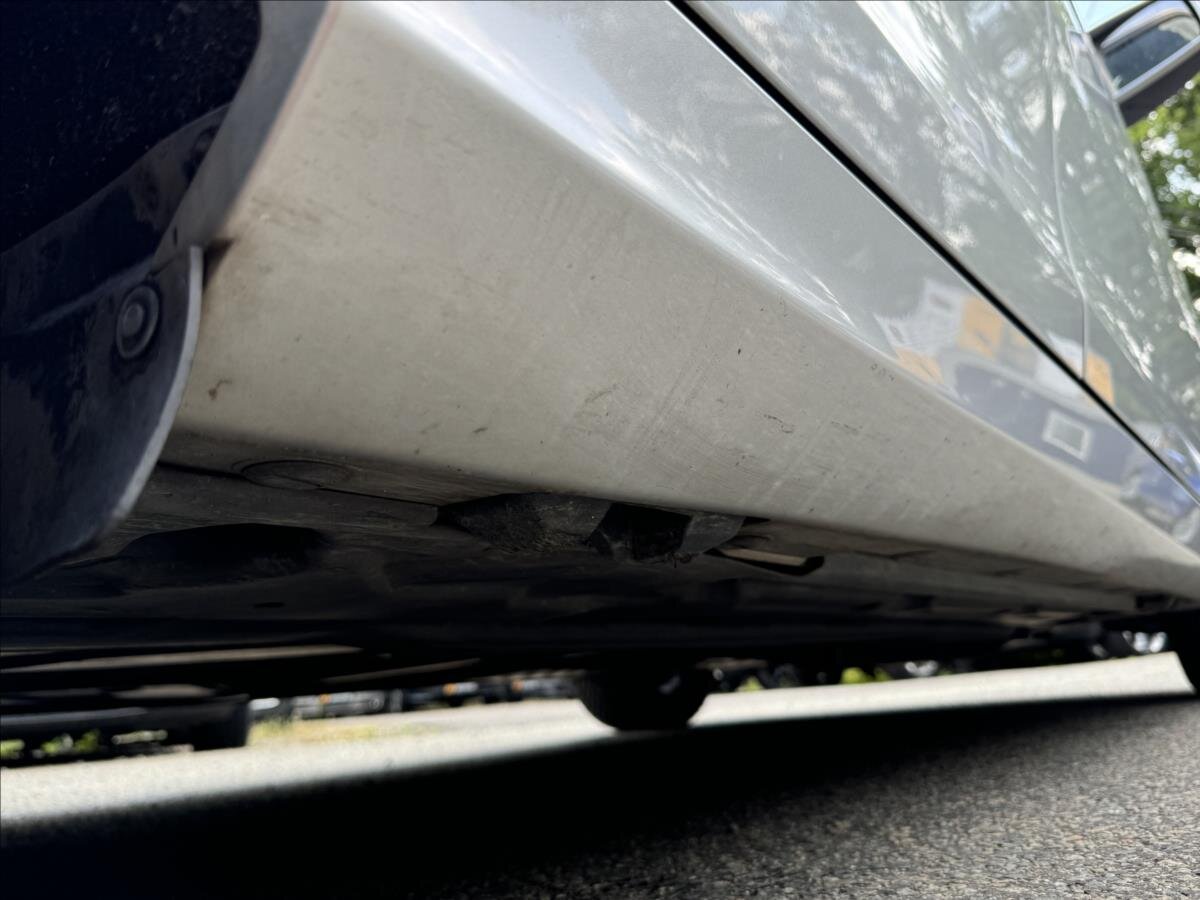 Mercedes-Benz Třídy C Kombi 2,1 l 100 kw