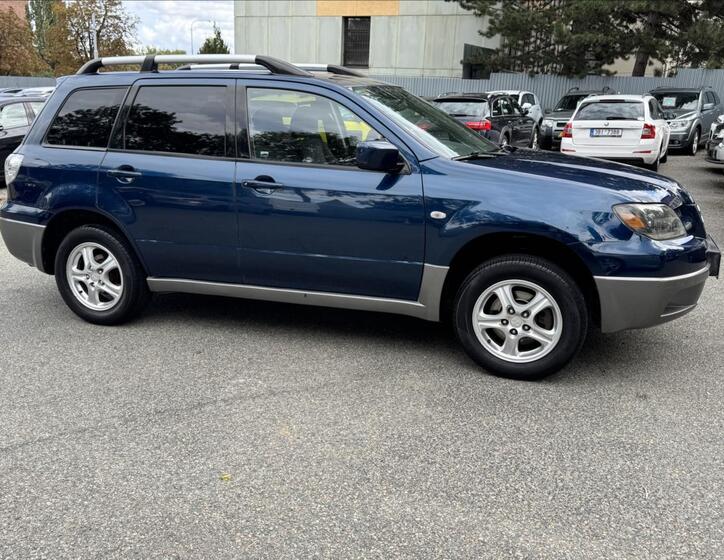 Mitsubishi Outlander 16