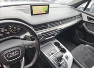Audi Q7 12
