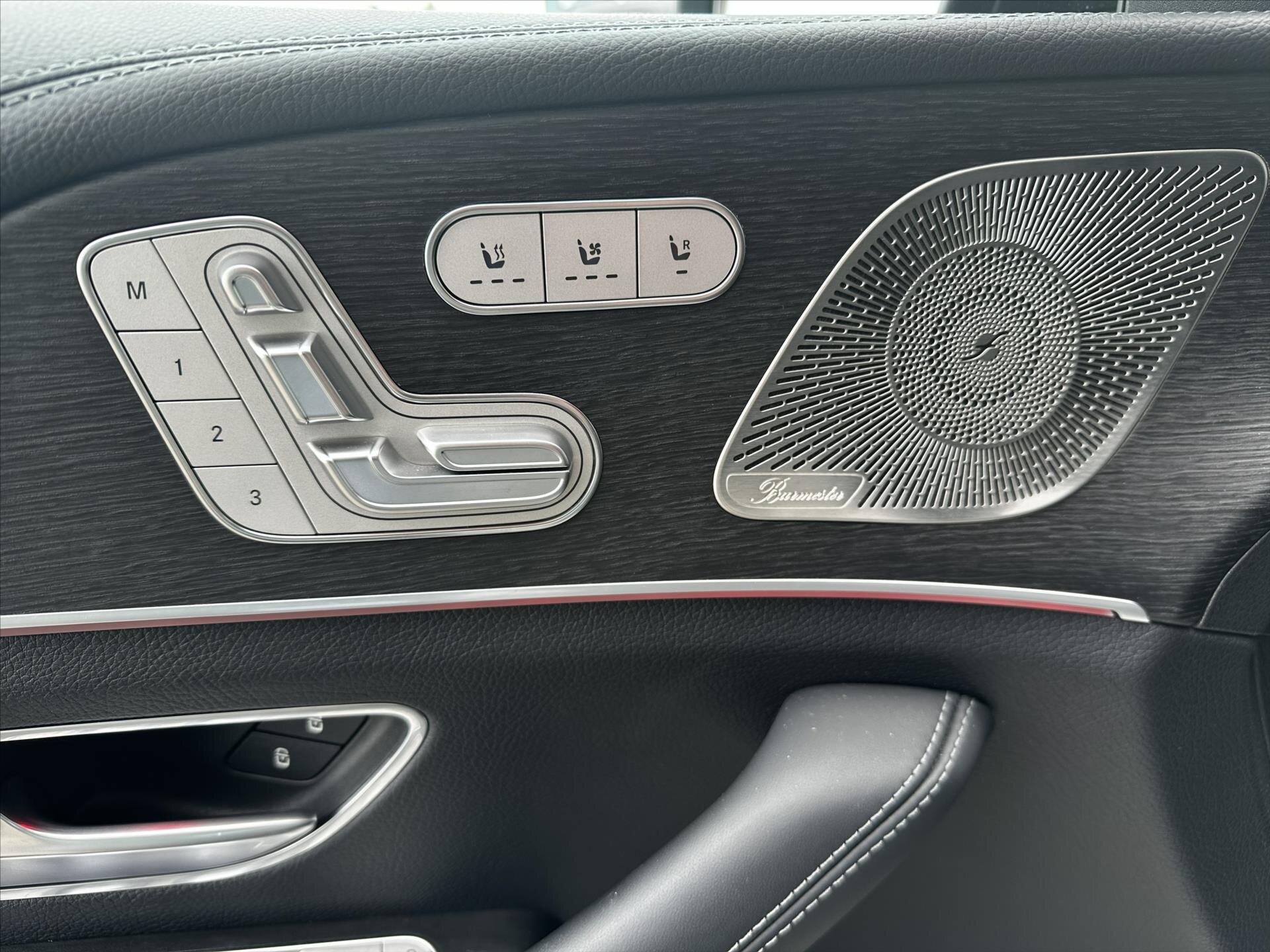 Mercedes-Benz GLS SUV / Terénní 3,0 l 270 kw