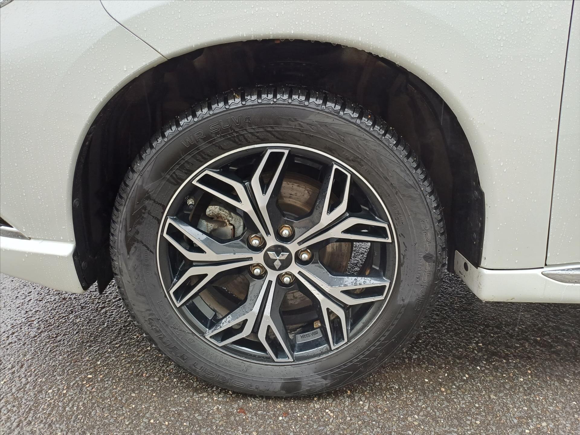 Mitsubishi Outlander Kombi 2,4 l 99 kw