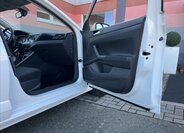 Volkswagen Polo Hatchback 999,0 48 kw