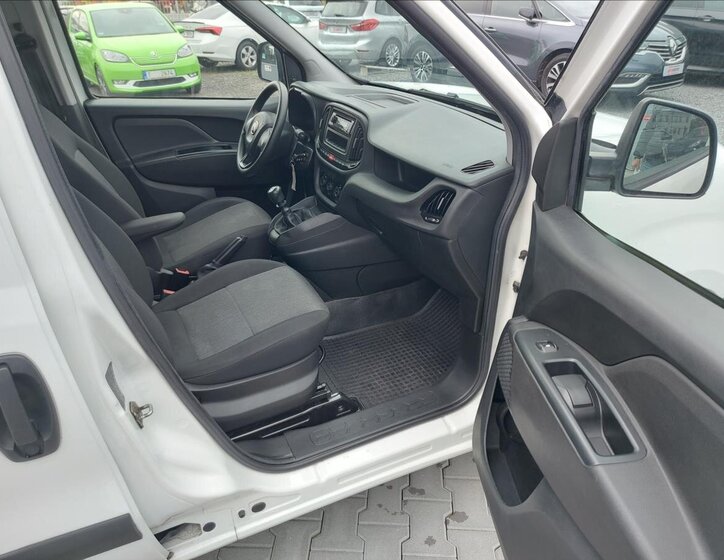 Fiat Dobló cargo Ostatní 1,4 l 88 kw