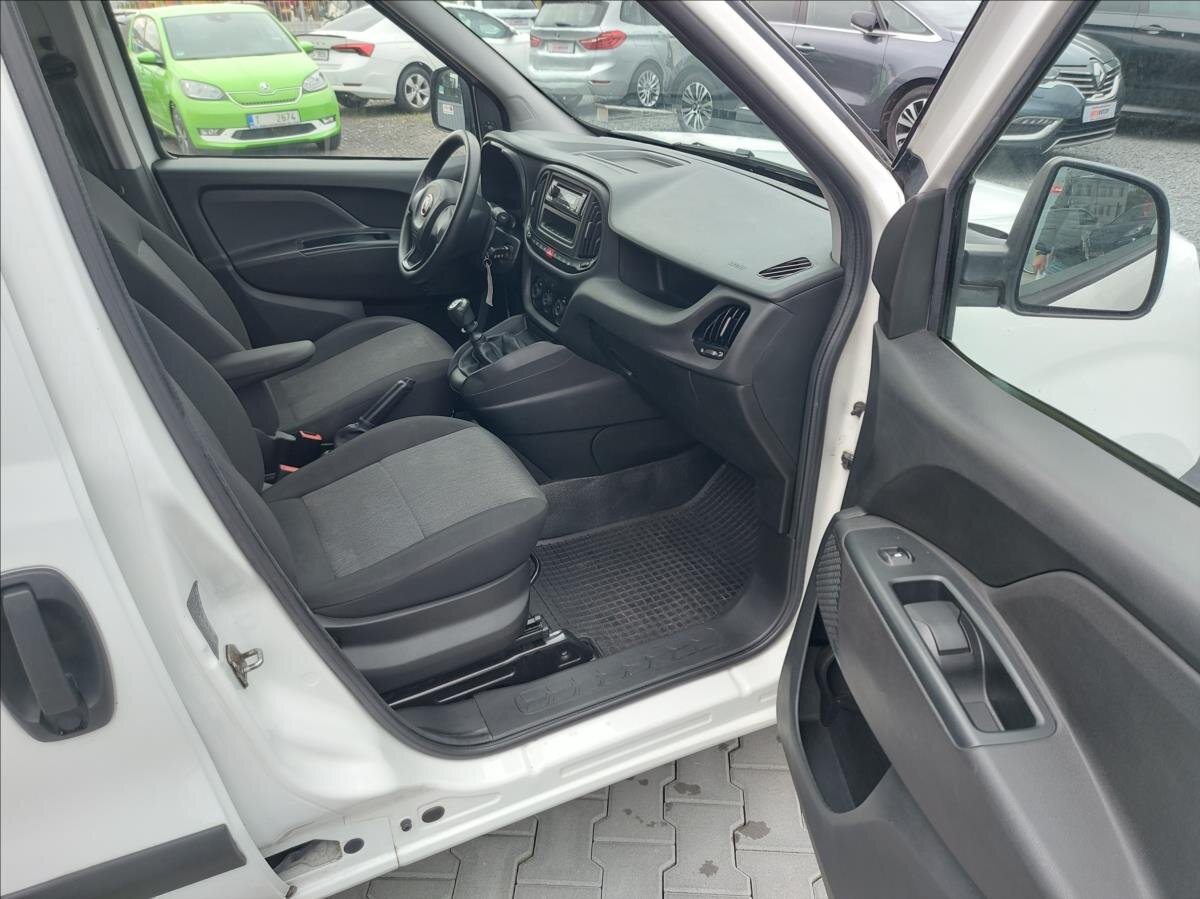 Fiat Dobló cargo Ostatní 1,4 l 88 kw