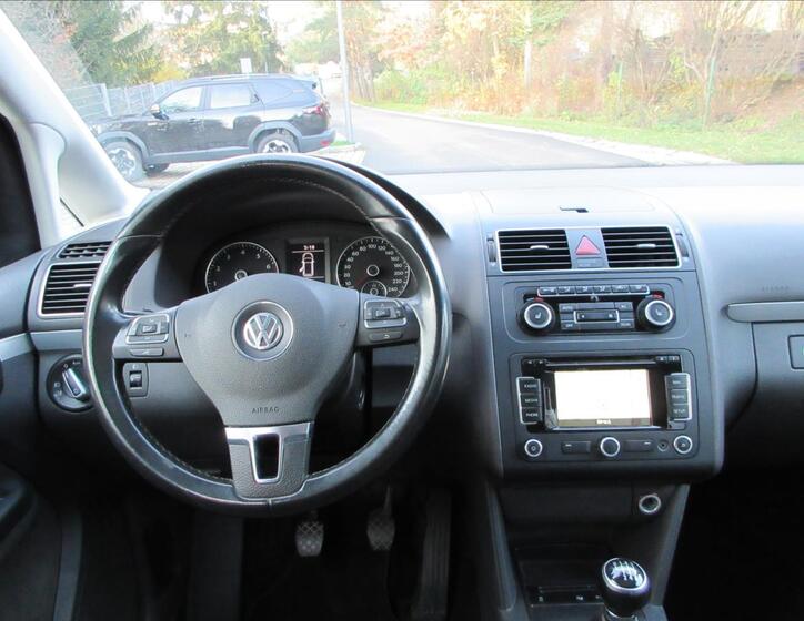 Volkswagen Touran 17