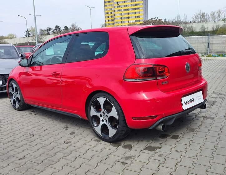 Volkswagen Golf Kombi 2,0 l 155 kw